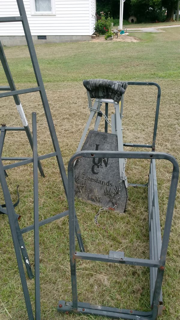 Field &Stream 2 person Deer Stand. for Sale in Coats, NC OfferUp