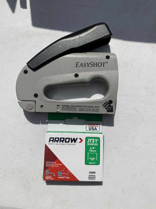 Easyshot staple gun with staples. 15.00 for both all you see in pic