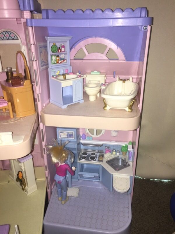 fisher price doll house