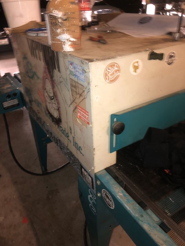 TAS 8 Head automatic screen printing press for Sale in Apple Valley, CA