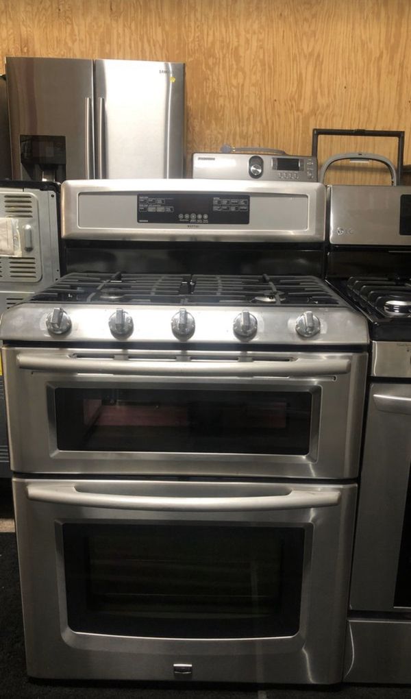 Maytag gas range stove ! With 3 months warranty for Sale in Greendale
