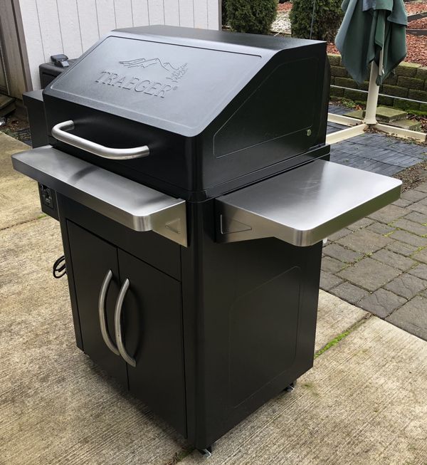 Traeger Silverton Pellet Grill for Sale in Portland, OR OfferUp