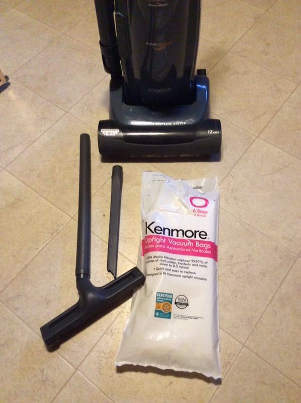 Kenmore Progressive Upright Vacuum / 5 Hepa Filter Bags for Sale in Greensboro, NC OfferUp