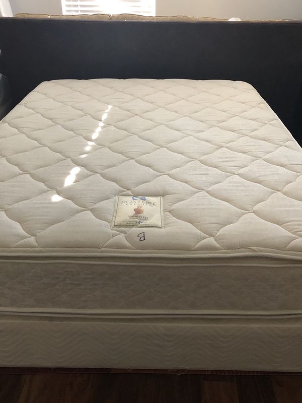 Used SEALY POSTUREPEDIC DOUBLE SIDE PILLOW TOP QUEEN SIZE MATTRESS AND