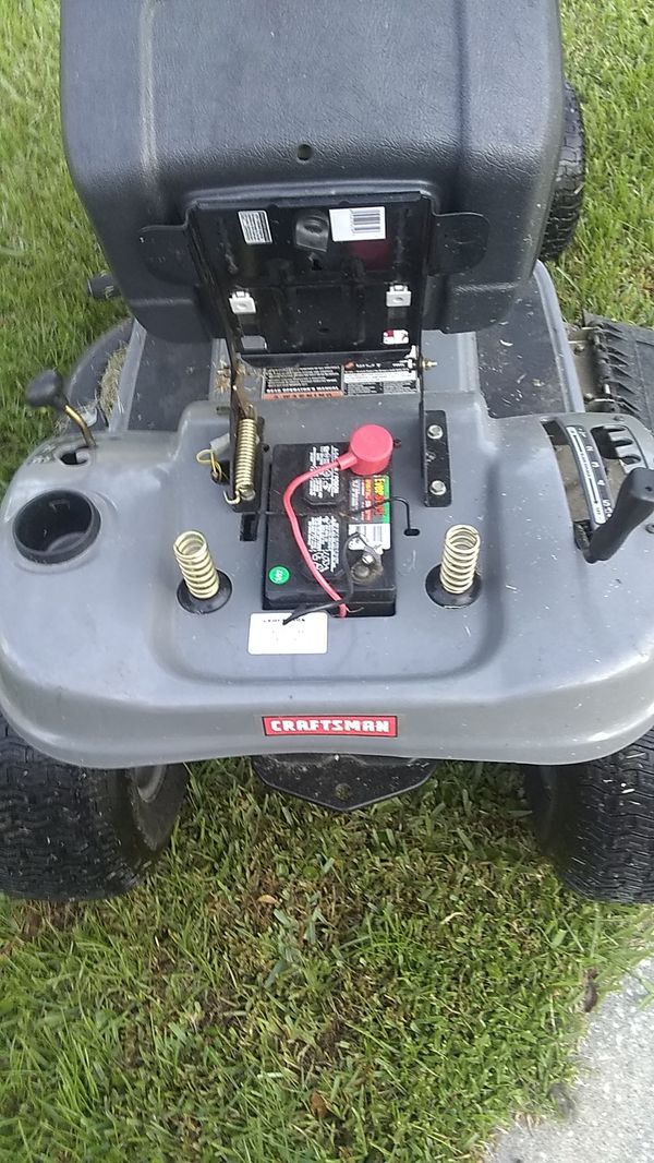 Craftsman Riding Lawn Mower Lt 1500 Has A 420cc Engine Will A 42 Inch With A Cut For Sale In