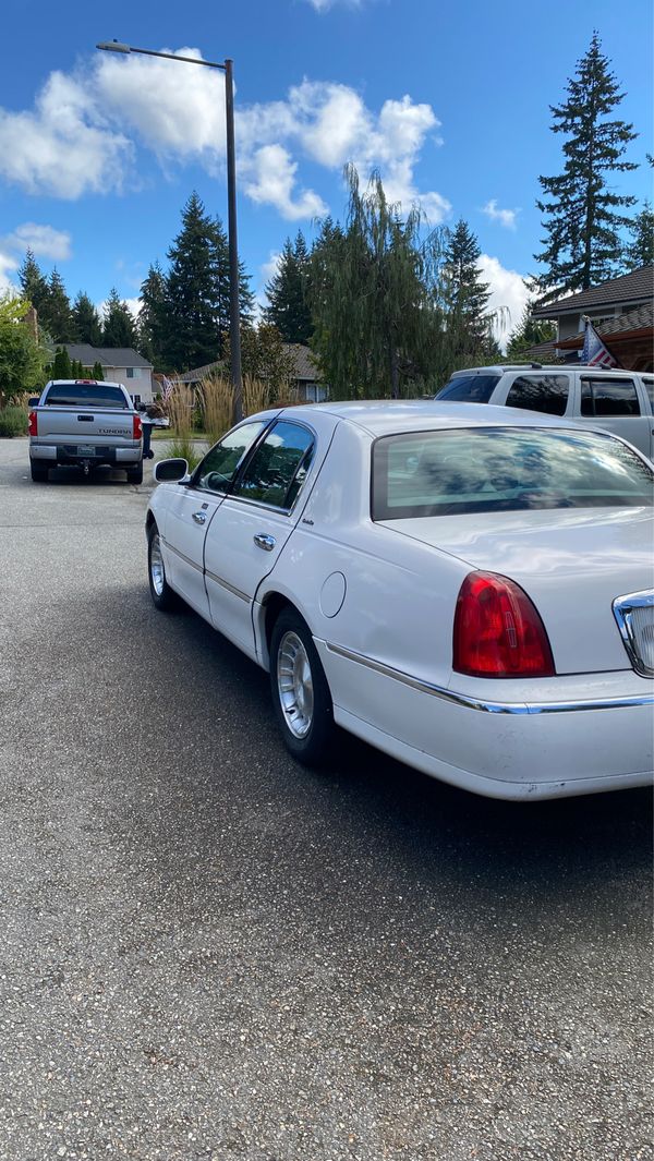99 Lincoln Town Car for Sale in Mill Creek, WA OfferUp