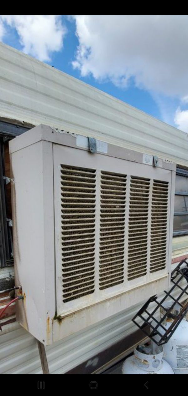Brisa (slim model) window swamp cooler for Sale in Bakersfield, CA