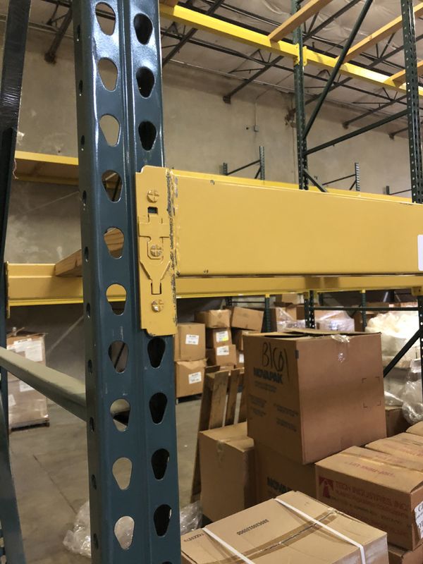 Pallet rack 10’x36”uprights 65 96" beams 15 for Sale in Houston, TX