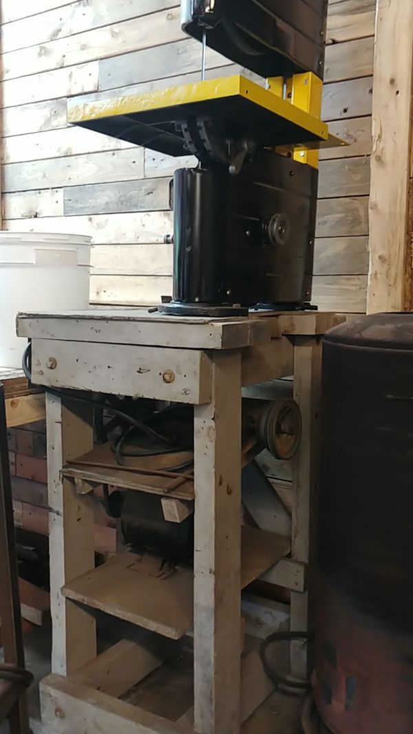 Old craftsman band saw. for Sale in Bonney Lake, WA - OfferUp
