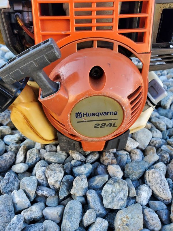 Husqvarna 224l brush trimmer for Sale in Hemet, CA OfferUp