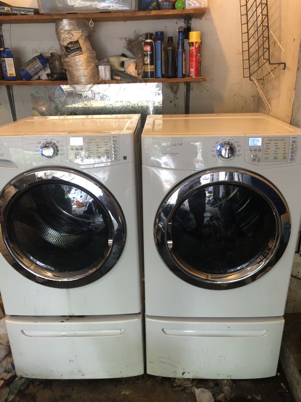 Frigidaire Affinity Washer & Dryer for Sale in Tulsa, OK OfferUp