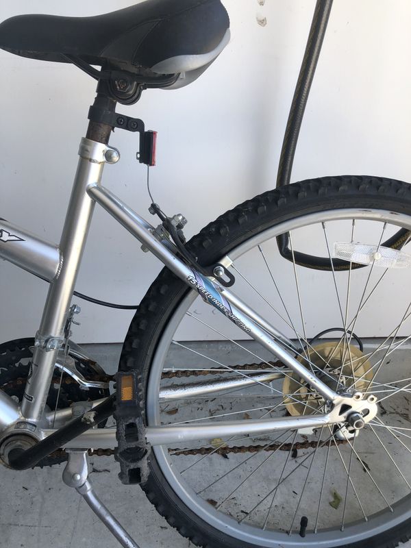 roadmaster 24 inch mountain bike