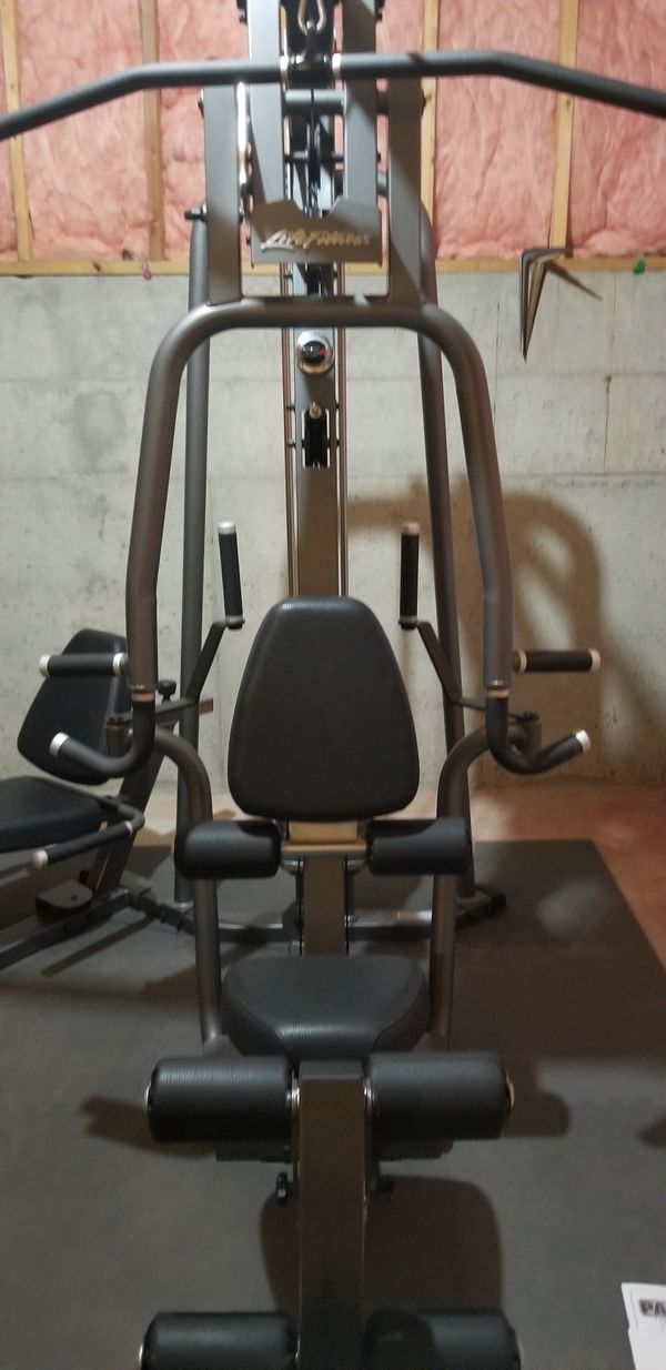 Lifefitness gs4 Home gym system with leg press. for Sale in Cumming, GA