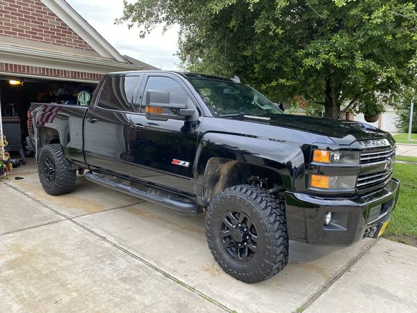 2017 Chevy Silverado 2500 Hd LTZ Z71 for Sale in Katy, TX - OfferUp