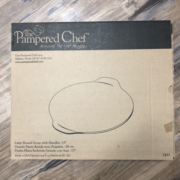 2 Large Pampered Chef Round Stone w/ Handles 15" Pizza Stoneware 1371