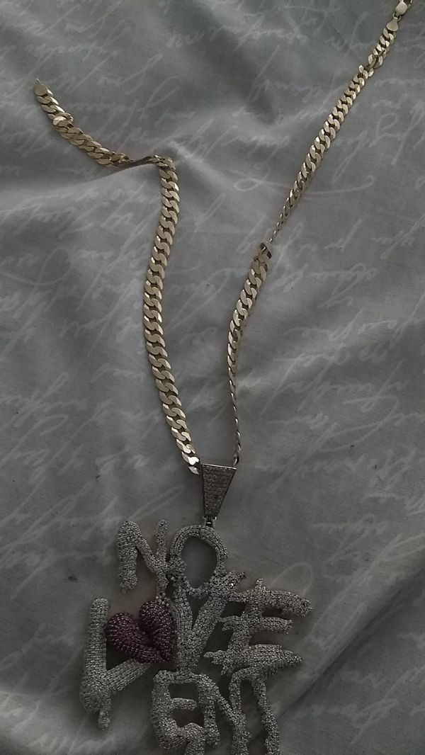 No love ent hip-hop chain and pendant for Sale in Memphis, TN - OfferUp
