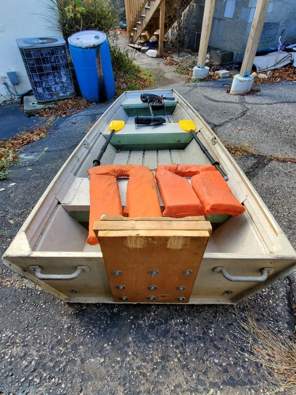 10 Foot. Flat Bottom Boat  John Boat. For Sale In Shelton, Ct - Offerup