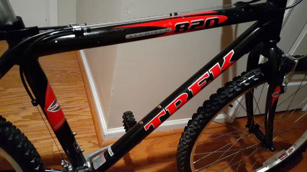 trek 820 18 inch
