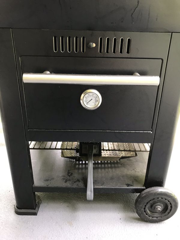 Traeger Century 22 grill for Sale in Mill Creek, WA OfferUp