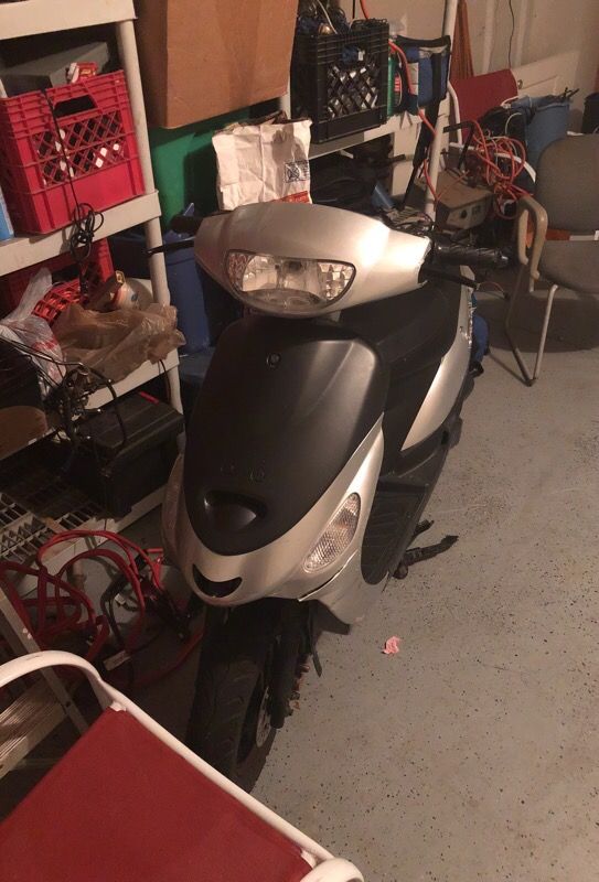 2017 Tao Tao 50cc scooter for Sale in Indianapolis, IN OfferUp