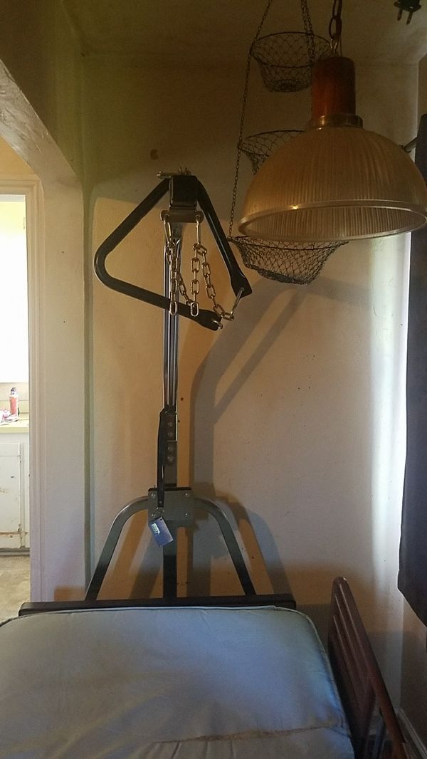 Hospital bed and pull up bar for Sale in Bremerton, WA - OfferUp