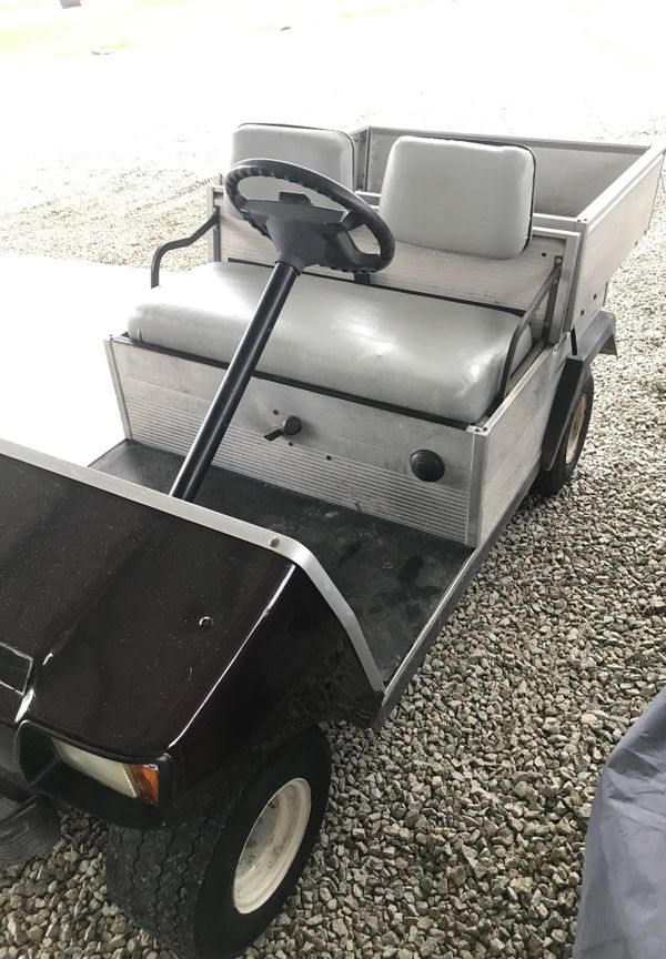 1999 gas club car utility golf cart w folding dump bed. Runs great for