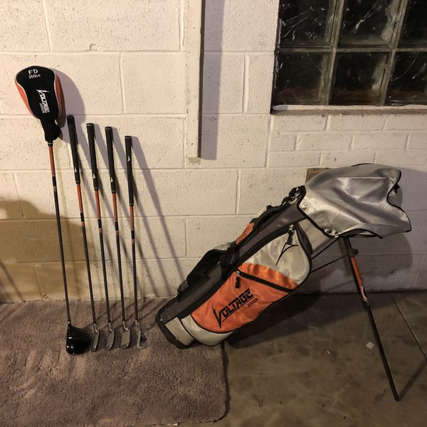 acuity junior golf set