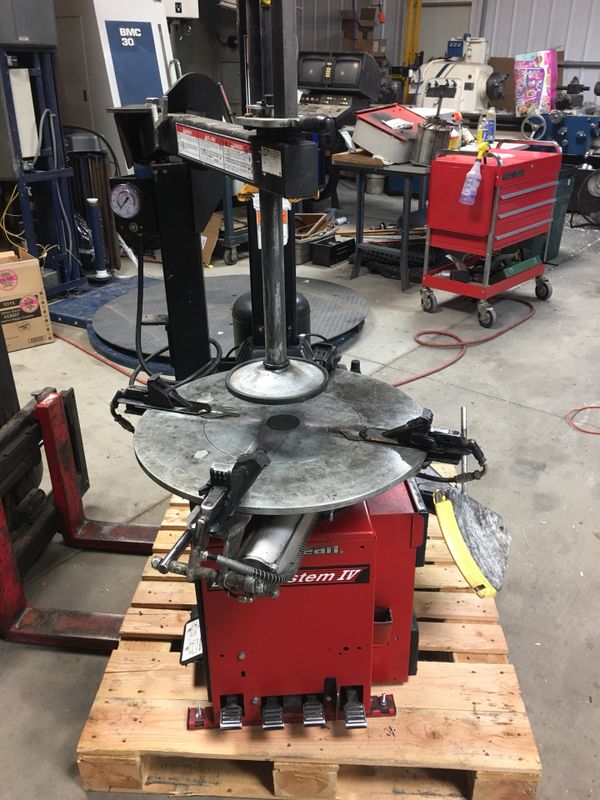 John bean tire machine like new for Sale in Armada, MI - OfferUp