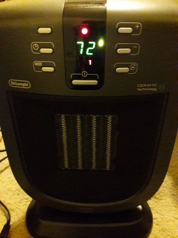 DeLonghi 1500Watt Ceramic Electric Space Heater for Sale in Charlotte