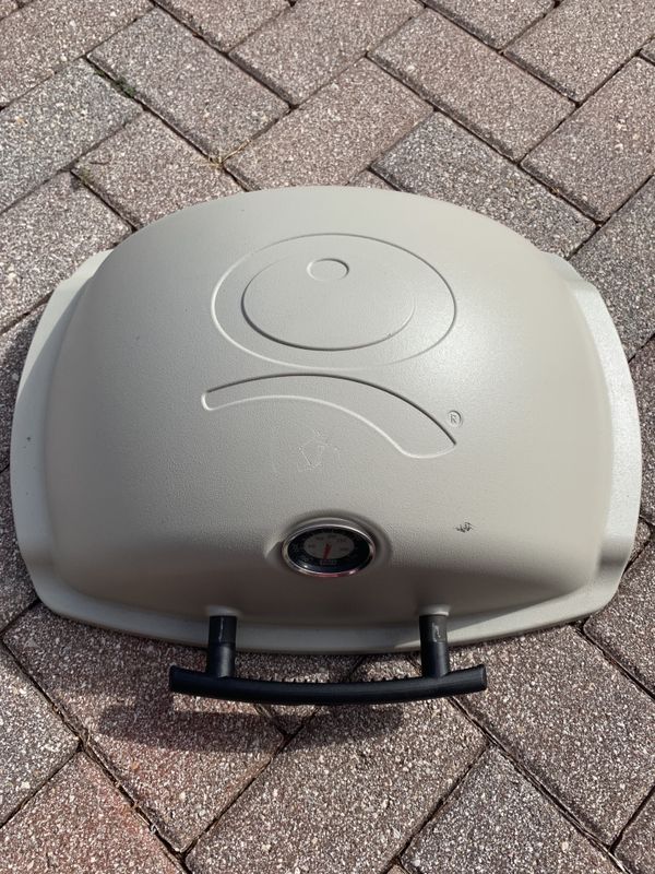 er Q 1200 gas grill lids for Q1200 for Sale in Fort Lauderdale, FL