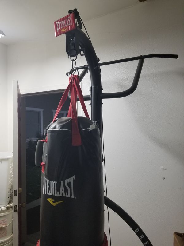 MMA OMNISTRIKE STAND punching bag with pull up bar. Fitness gym for Sale in Long Beach, CA - OfferUp