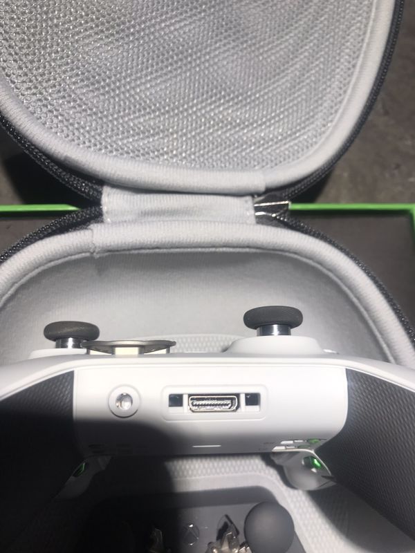 Xbox one Elite controller WITH 1 YEAR WARRANTY STICKER for Sale in