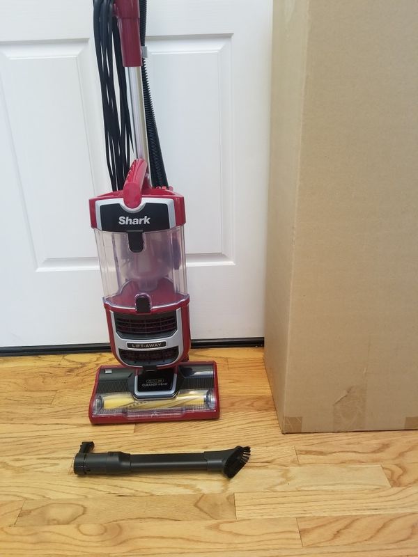 2020 SHARK LIFTAWAY ZERO M CLEAN HEAD VACUUM , WORKS EXCELLENT,, POWER