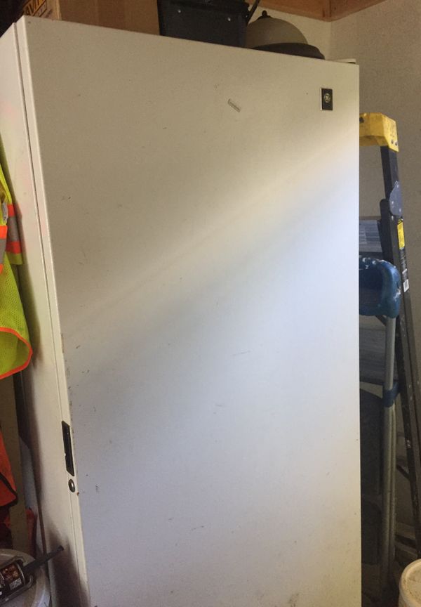 GE stand up freezer for Sale in Granite Falls, WA OfferUp