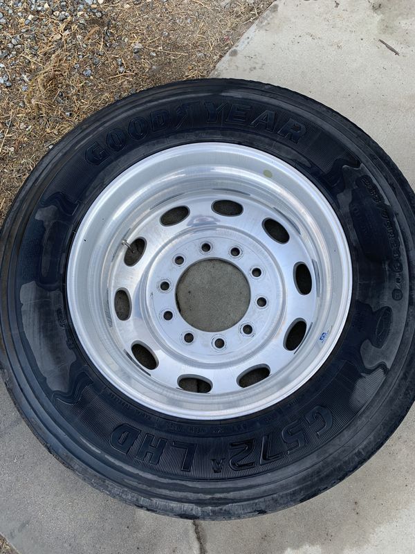 Semi Truck 24 inch rims and tires for Sale in Tipton, CA OfferUp