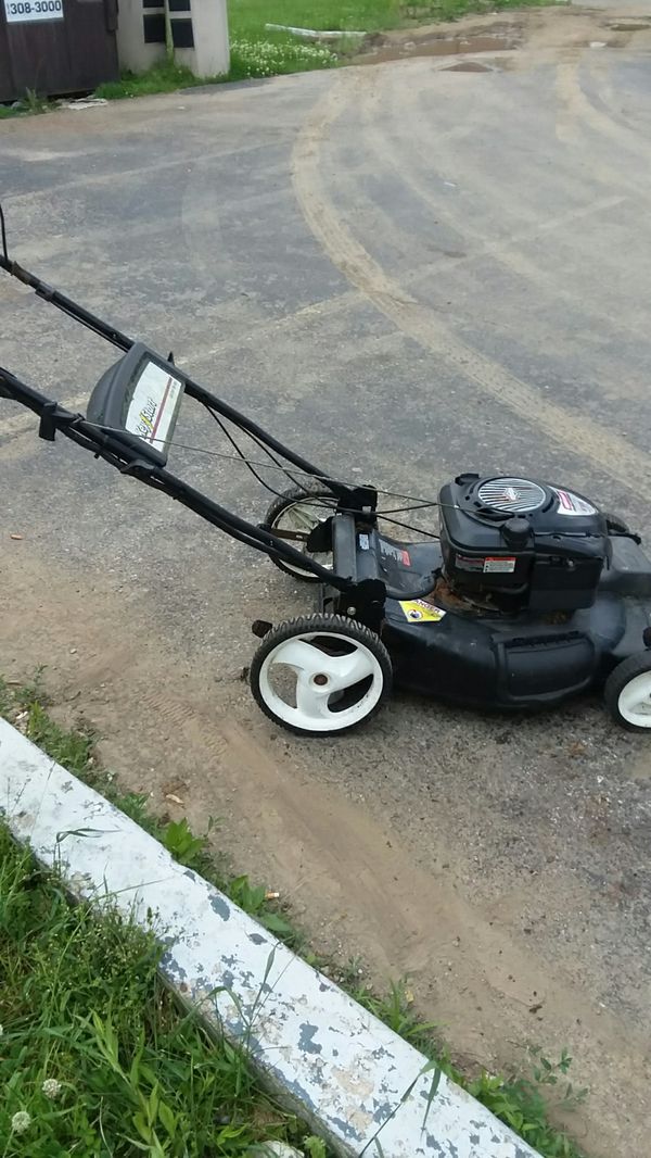 LAWN MOWER CRAFTSMAN KEY START... for Sale in Columbus, OH OfferUp