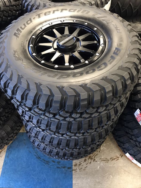 Can am x3 wheels and tires bfg km3 32” on raceline wheels for Sale in