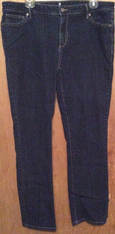 NEW Liz Claiborne Stretch Classic Fit Jeans Size 16 for Sale in Orland ...