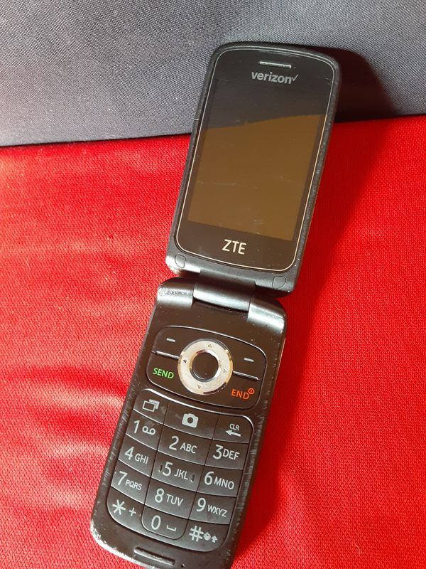 galaxy zte flip phone