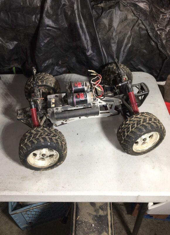 rc truck roller