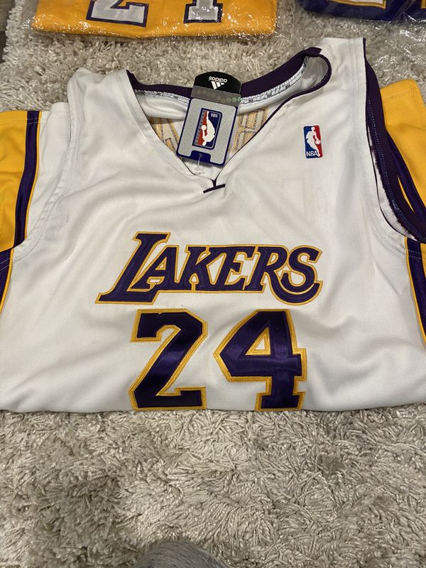 lakers sunday jersey