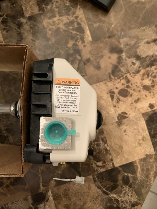 Honeywell gas control valve water heater Brand New for Sale in El Paso