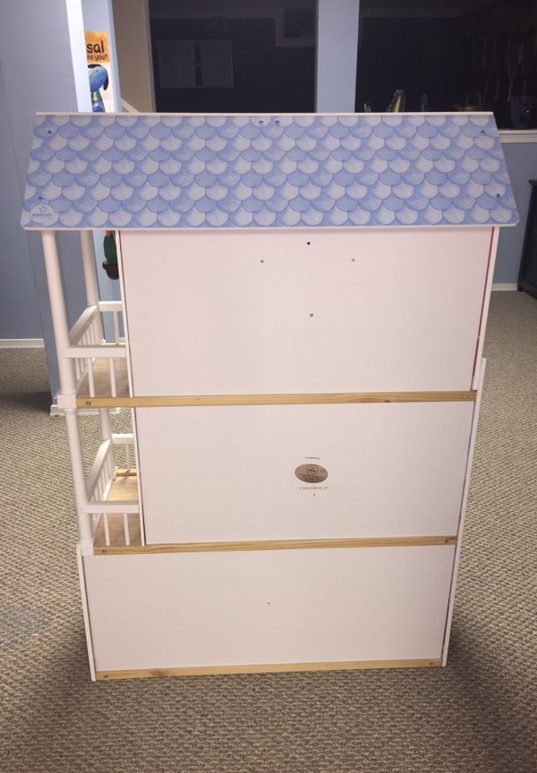 4ft tall doll house