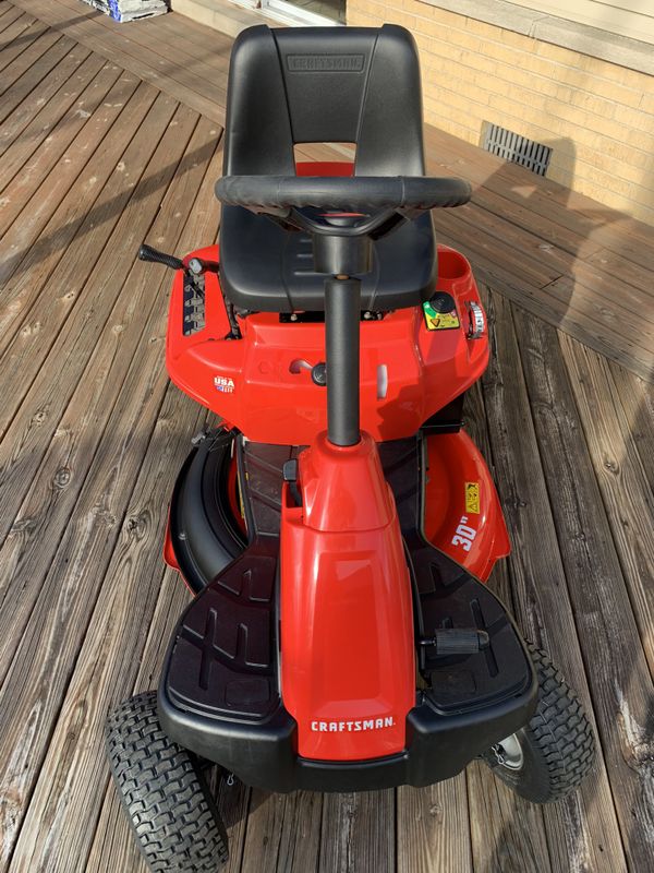 Craftsman R110 Lawn Tractor 2019 for Sale in Itasca, IL OfferUp
