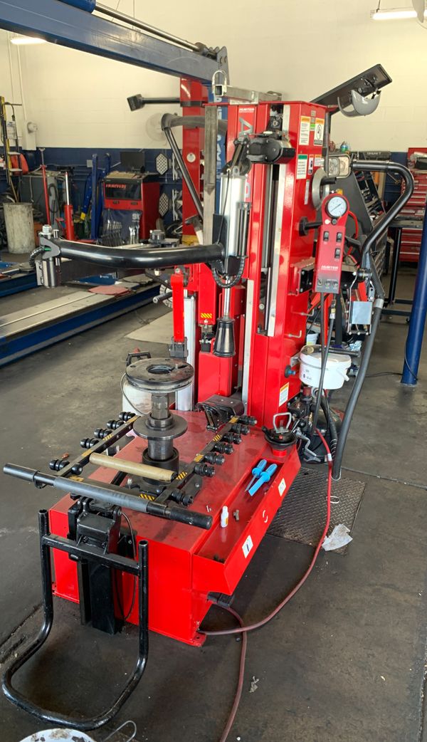 Hunter Auto34 tire machine for Sale in Santa Clarita, CA OfferUp