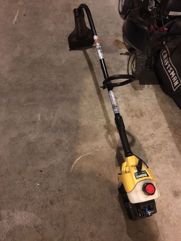 FREE Bolens by MTD String Trimmer (BL100) 31cc for Sale in Olympia, WA ...