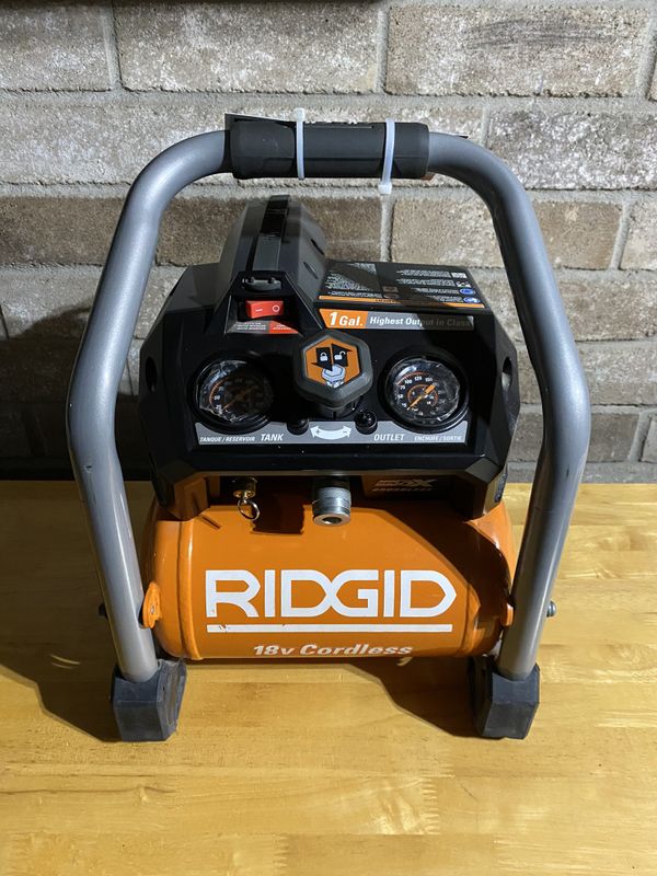 RIDGID 18v CORDLESS BRUSHLESS 1gallon PORTABLE AIR COMPRESSOR (tool