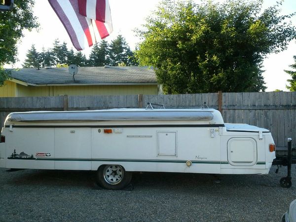 1999 Coleman Grand Tour Series Niagra tent trailer for Sale in Graham ...