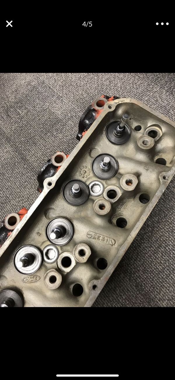 Ford 429460 scj heads dooer original 302 for Sale in Rancho Cucamonga