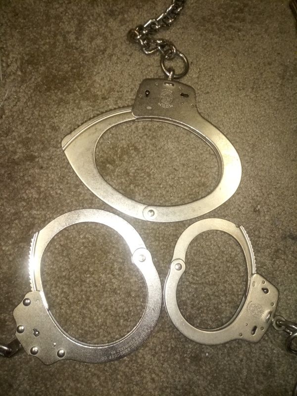 Handcuff shackles for Sale in Auburn, WA OfferUp